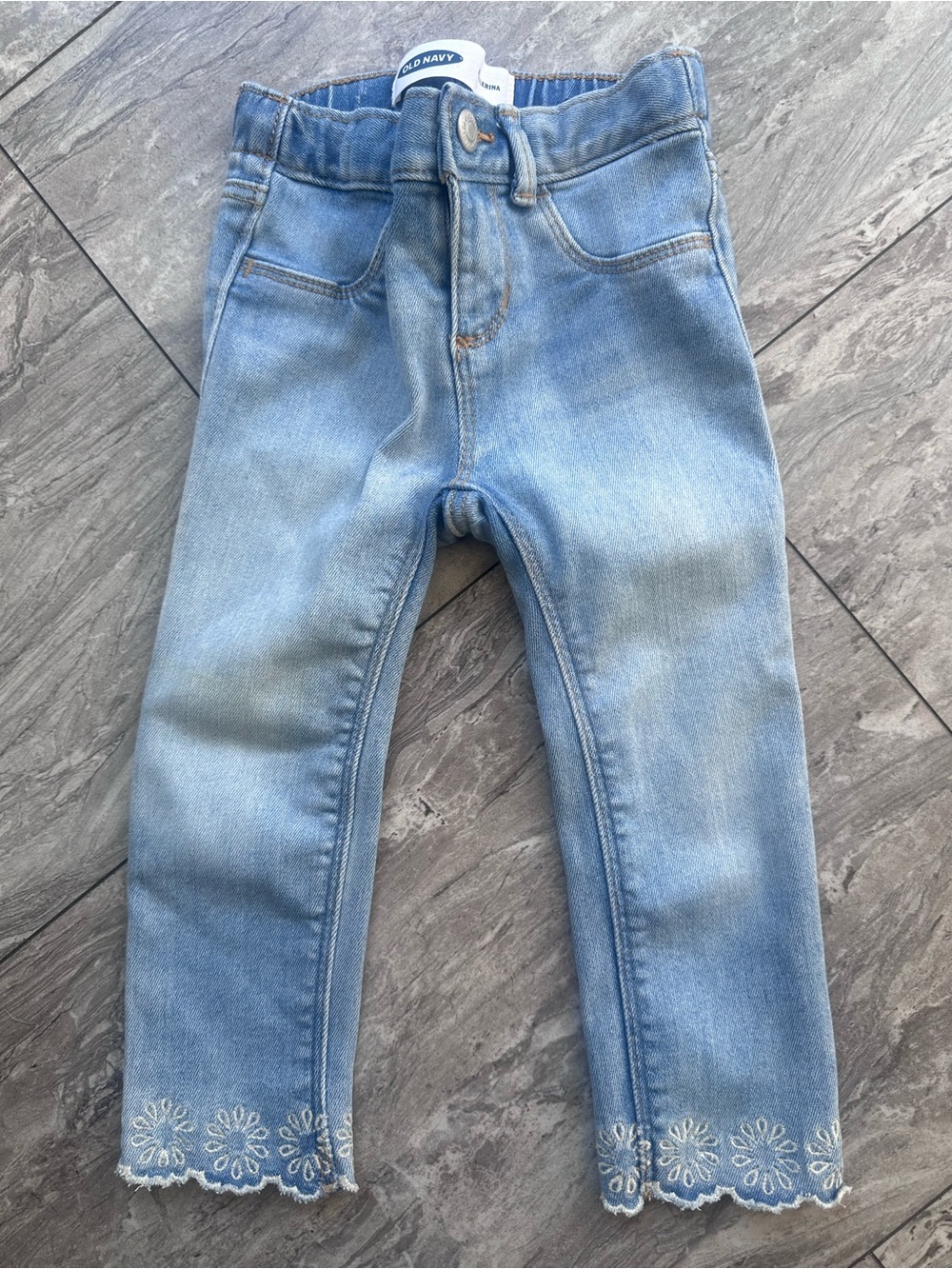 Old Navy Girls Light Wash Embroidered Hem Jeans Size 2T Pull-On Stretch
